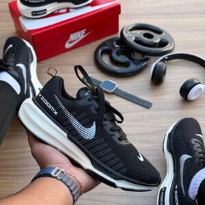 WhatsApp Image 2025-11-15 at 12.36.12 PM Zapatillas Nike zoomx